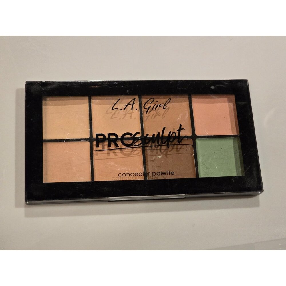 L.A. Girl Pro Sculpt Concealer Palette 8 Colors Highlight & Correct Full Coverag